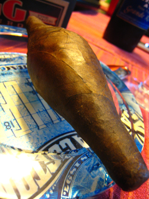 Drew Estate Natural Egg Maduro