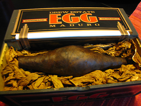Drew Estate Egg Maduro
