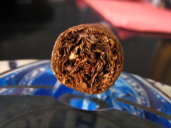blind_cigar_5_4 La Flor Dominicana Coronado Maduro