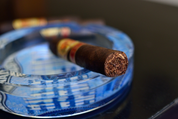 La Aurora 107 Maduro