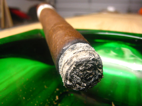 Leccia Tobacco White