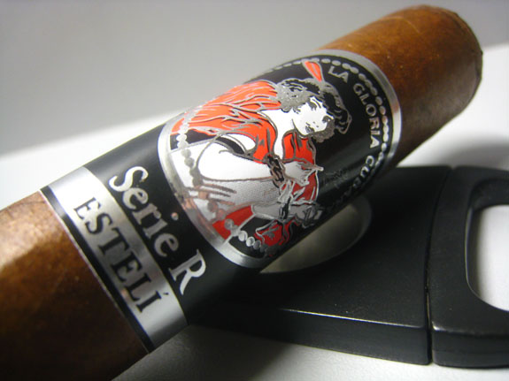 La Gloria Cubana Serie R Esteli