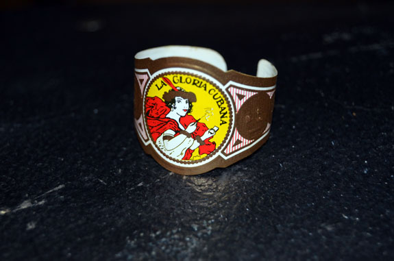 La Gloria Cubana Domino 758 (Wrap-up)
