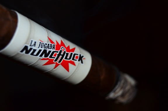 La Jugada Nunchuck