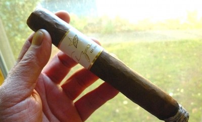 Roberto Duran White Premium Toro de Luxe