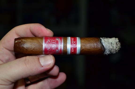 Regius Exclusivo U.S.A. Red Label Pressed Perfecto